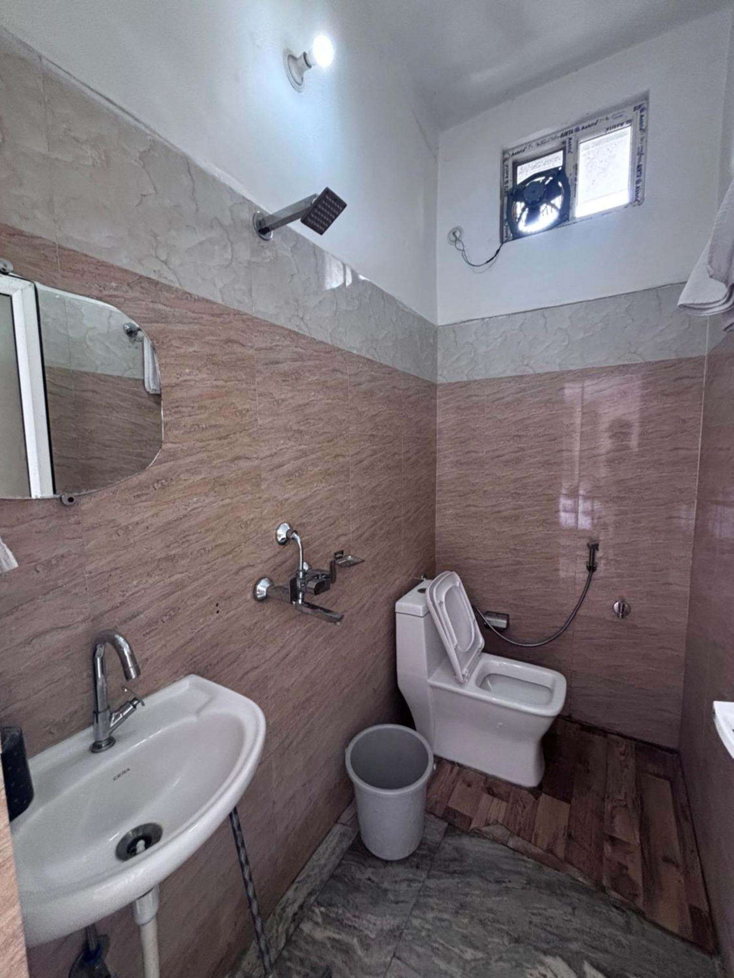 Flow House Rishikesh Exterior photo